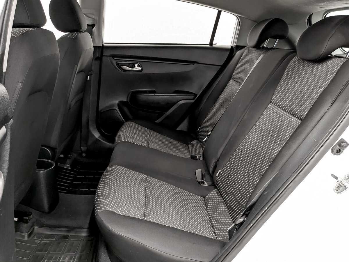 Kia Rio X-Line, 2020 - Фото №10