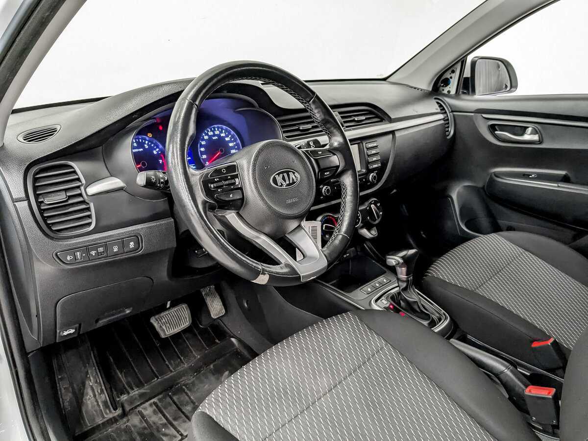 Kia Rio X-Line, 2020 - Фото №14