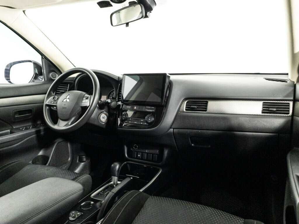 Mitsubishi Outlander, 2018 - Фото №8