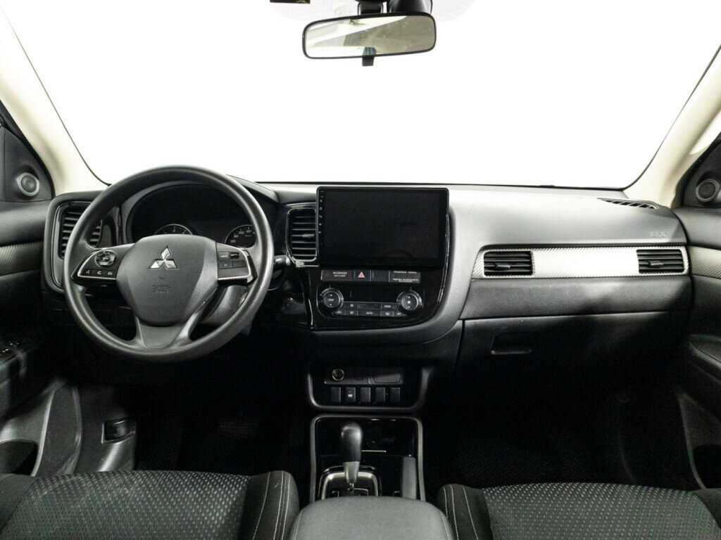 Mitsubishi Outlander, 2018 - Фото №12