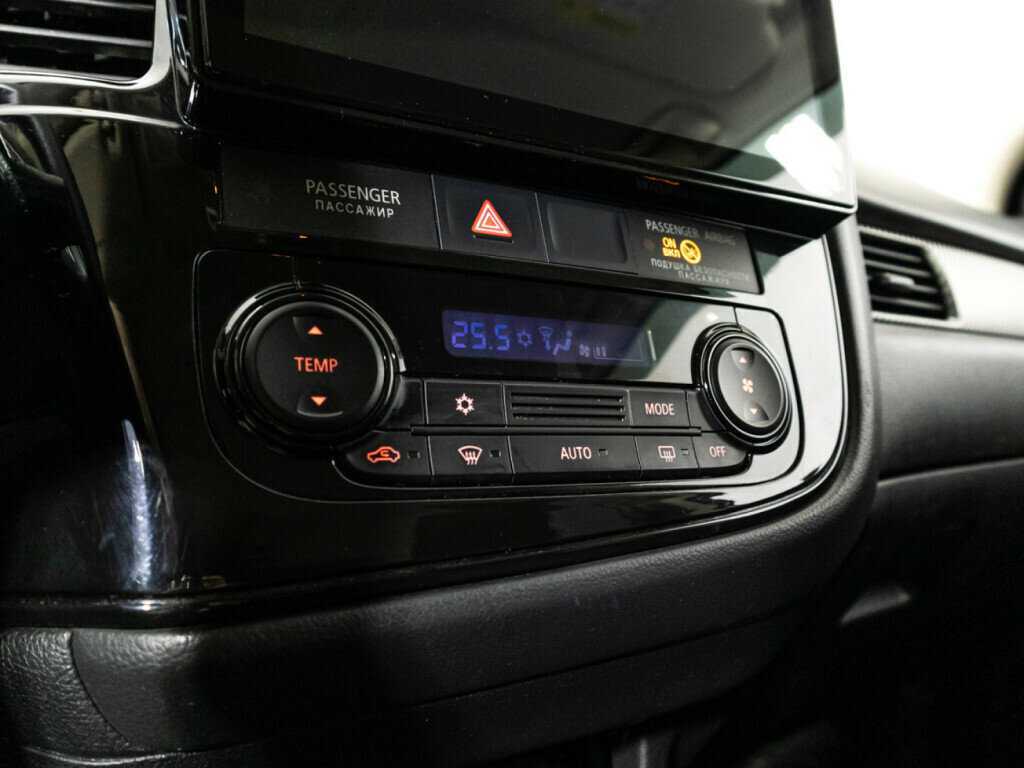 Mitsubishi Outlander, 2018 - Фото №15