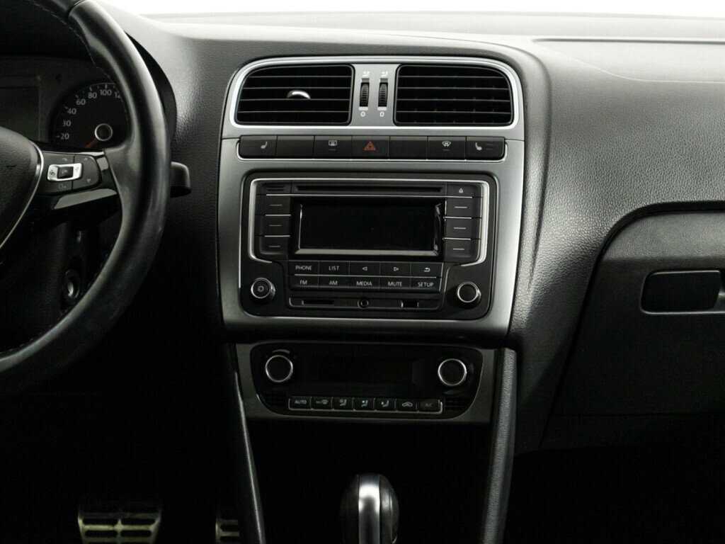 Volkswagen Polo, 2016 - Фото №13