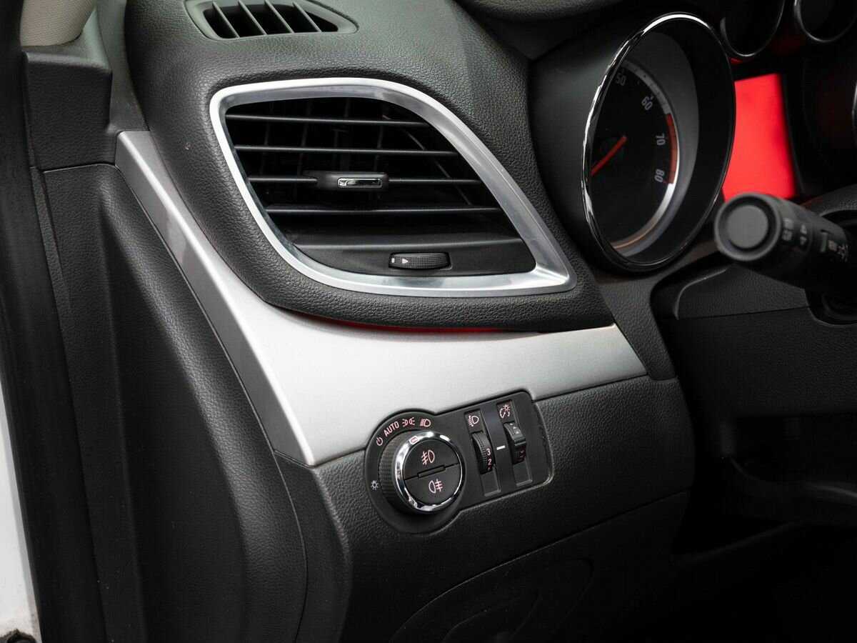 Opel Mokka, 2013 - Фото №17