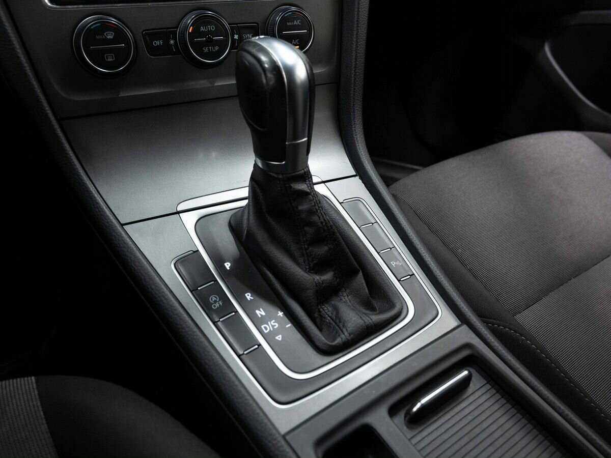 Volkswagen Golf, 2013 - Фото №18