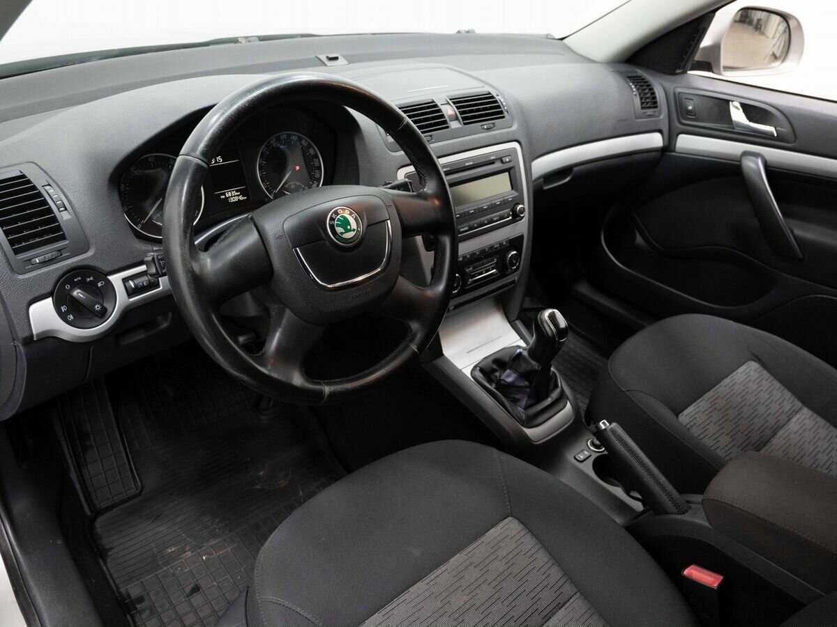 Skoda Octavia, 2012 - Фото №7