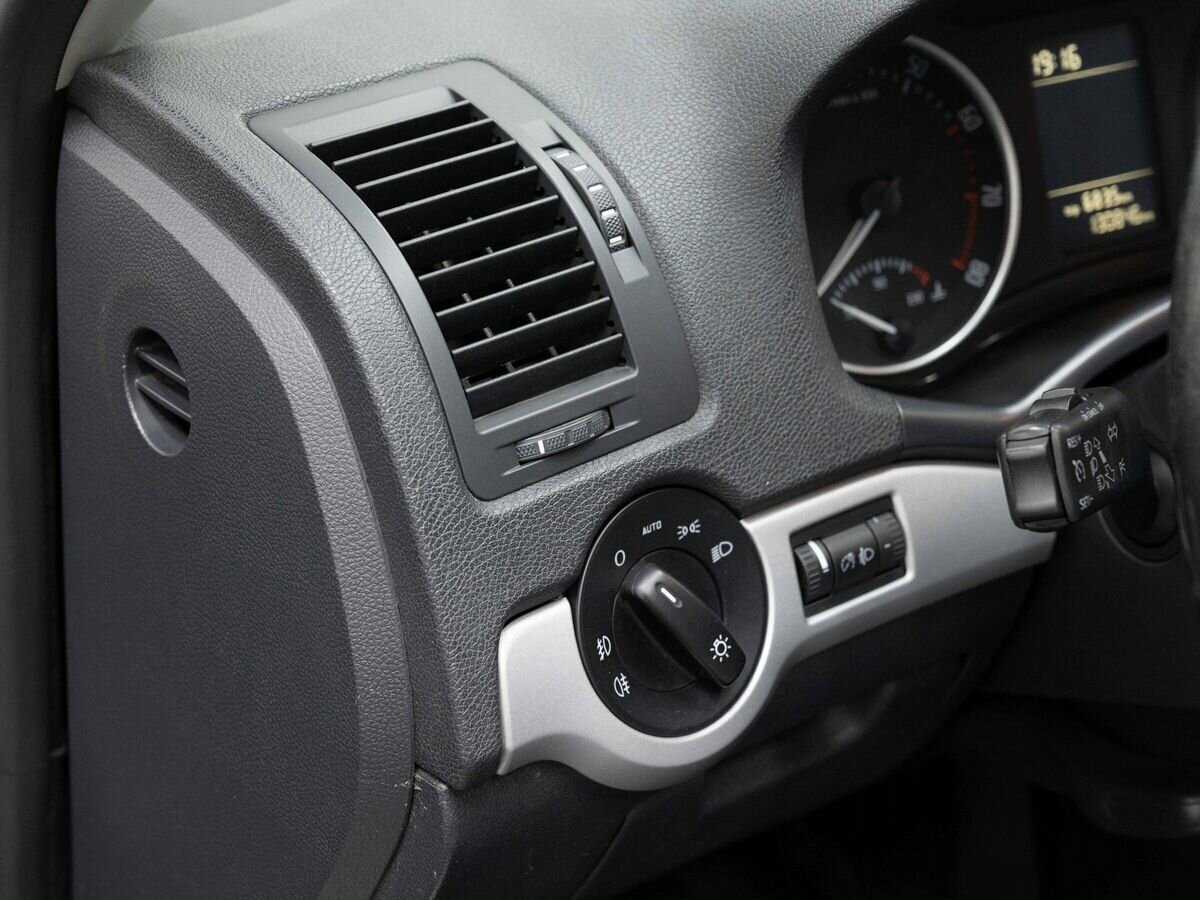 Skoda Octavia, 2012 - Фото №15