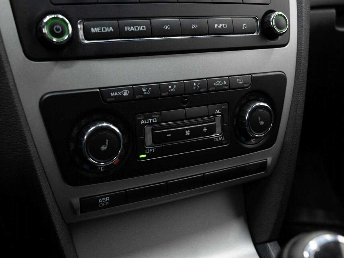 Skoda Octavia, 2012 - Фото №19