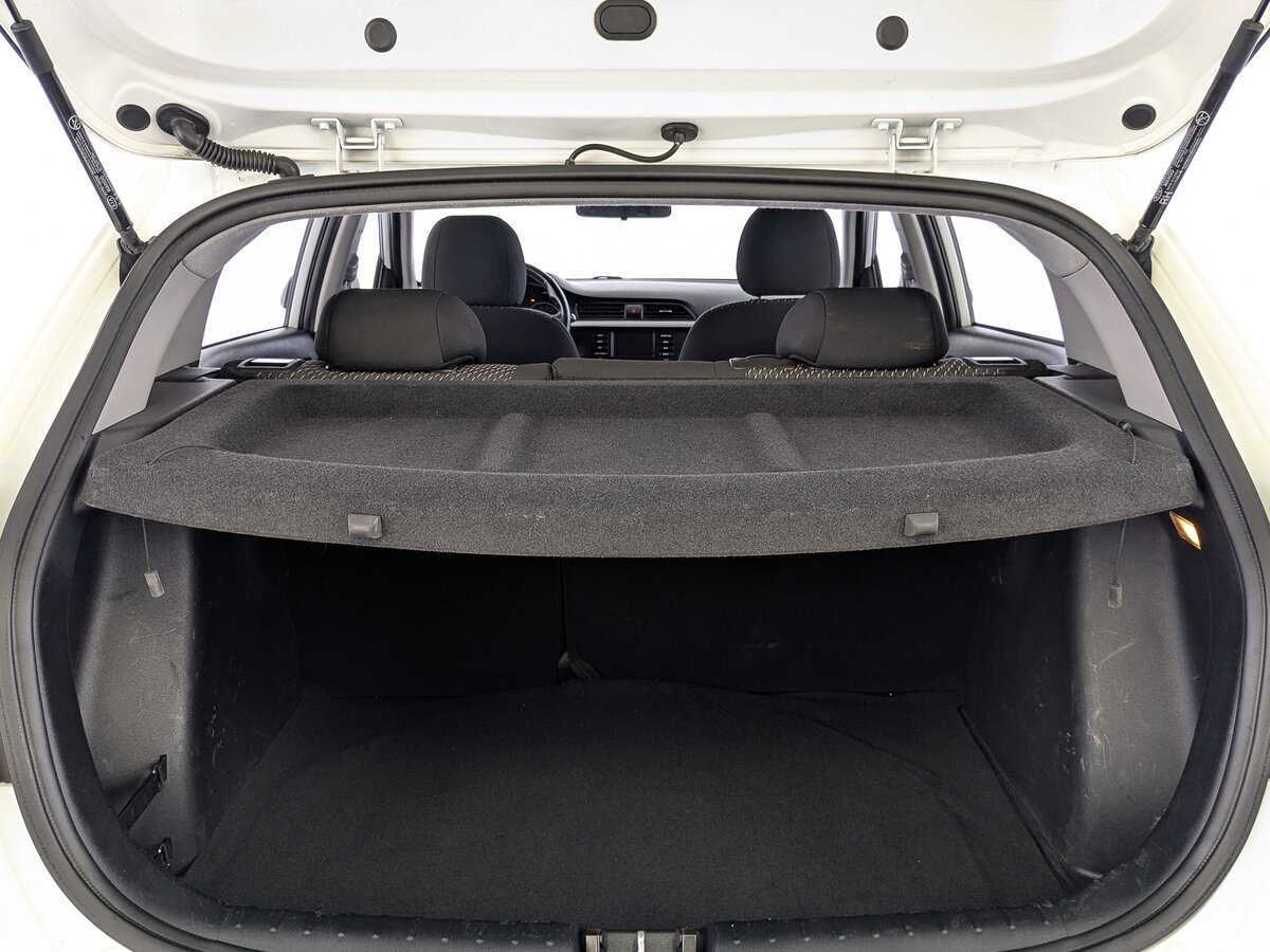 Kia Rio X-Line, 2019 - Фото №9