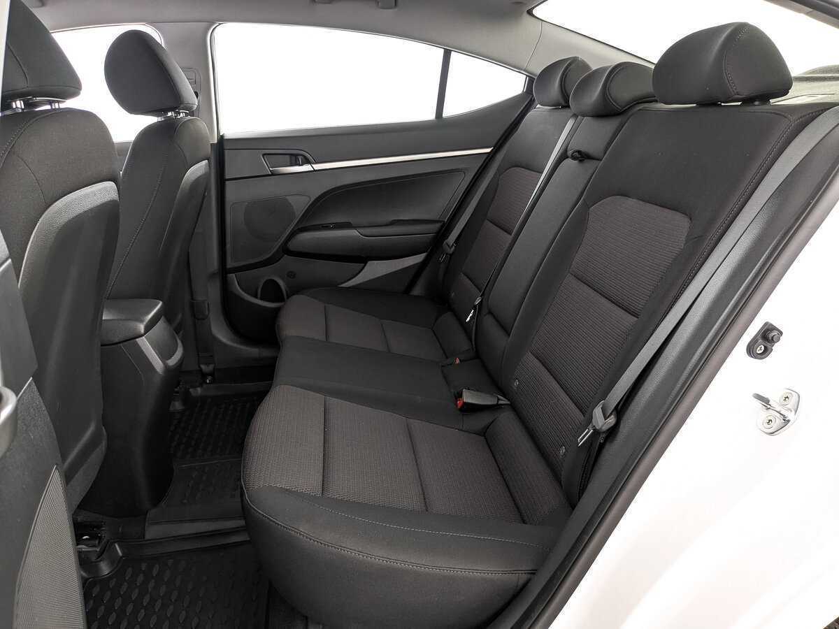 Hyundai Elantra, 2019 - Фото №15