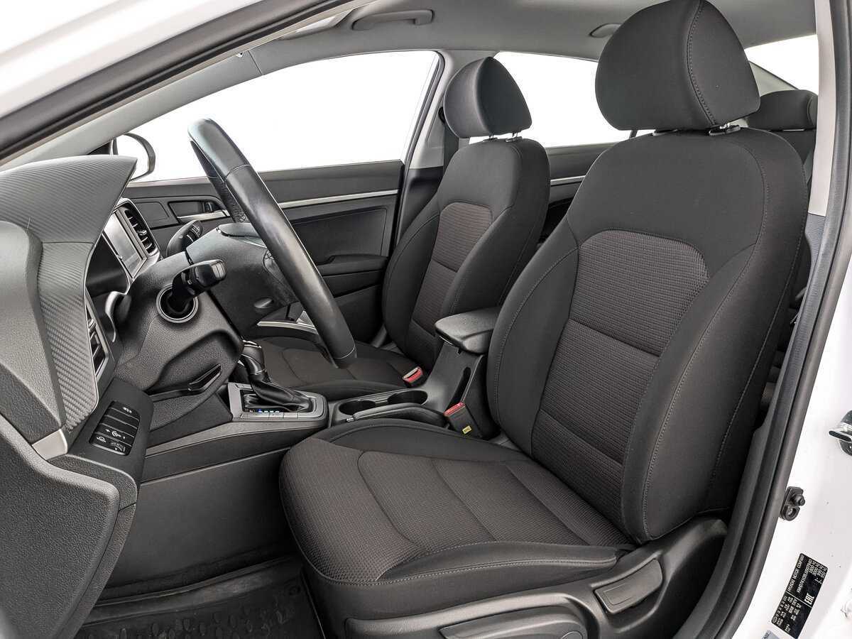 Hyundai Elantra, 2019 - Фото №17