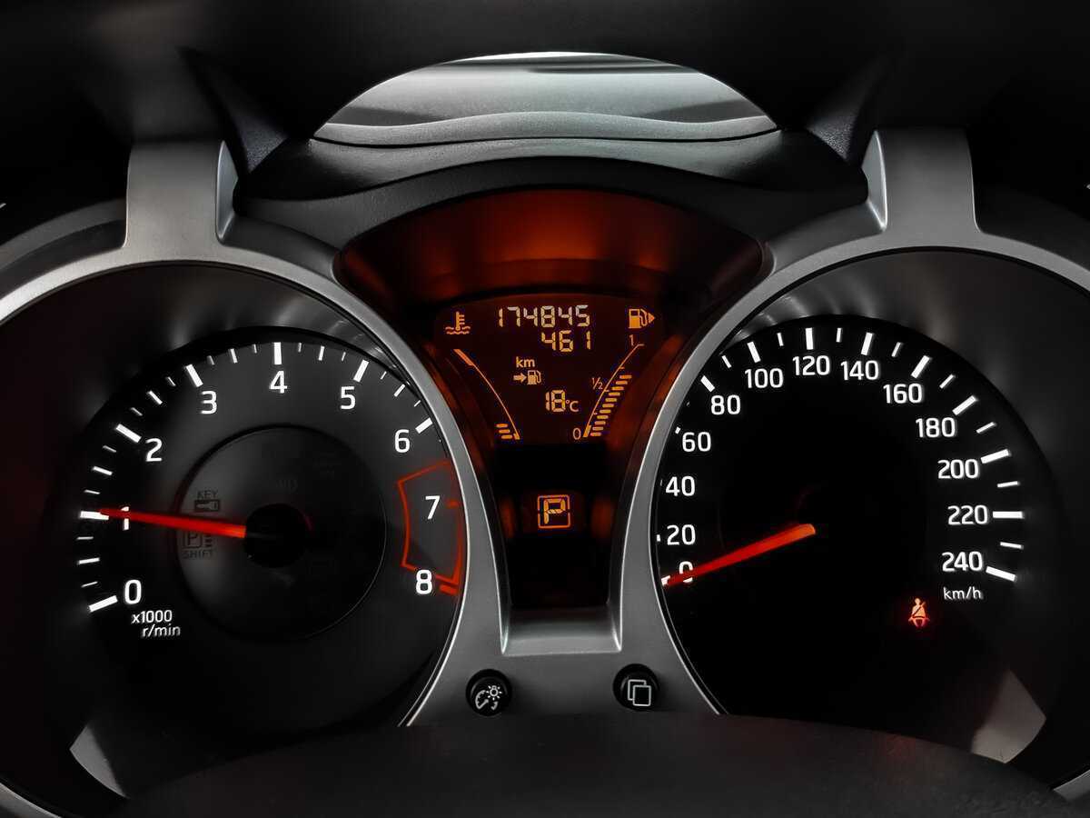 Nissan Juke, 2012 - Фото №13