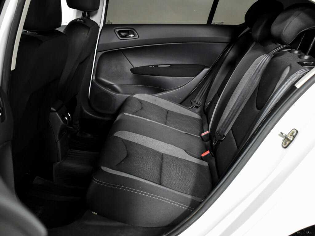 Peugeot 408, 2016 - Фото №10