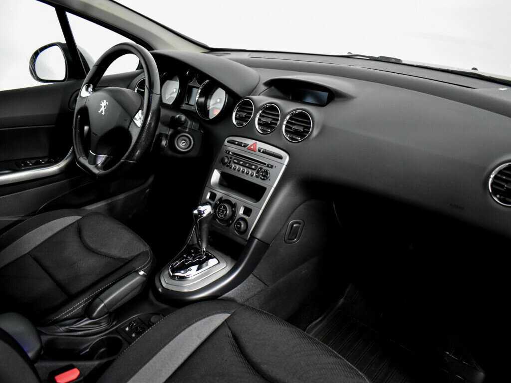 Peugeot 408, 2016 - Фото №11