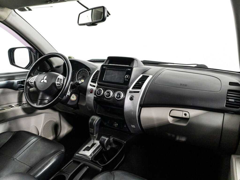 Mitsubishi Pajero Sport, 2014 - Фото №8