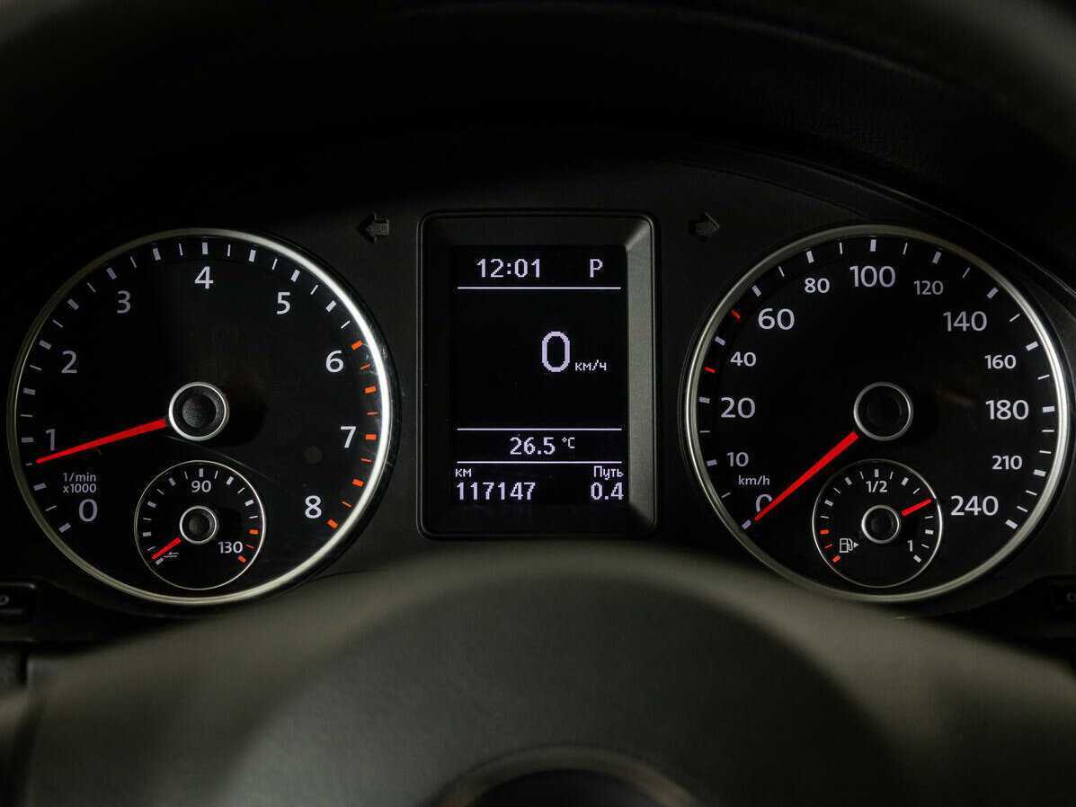 Volkswagen Tiguan, 2015 - Фото №9