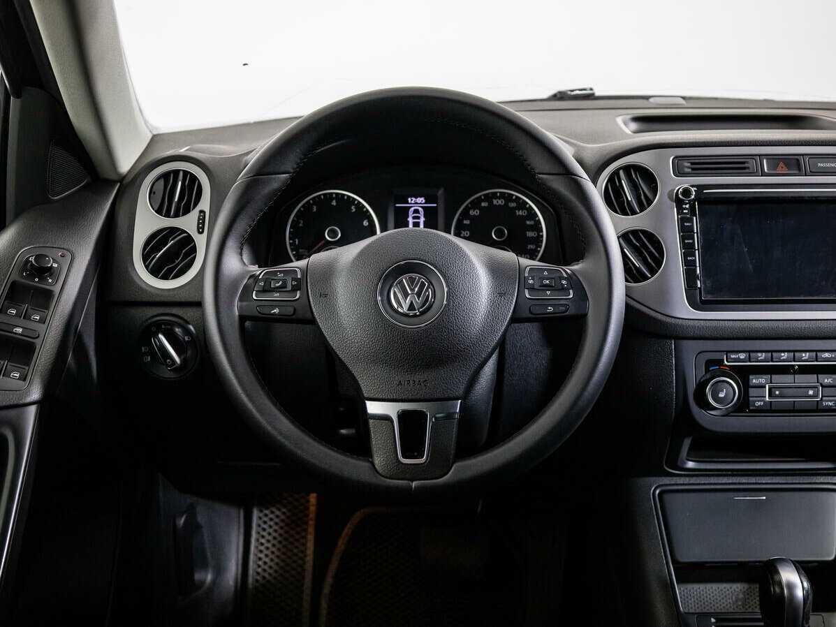 Volkswagen Tiguan, 2015 - Фото №11