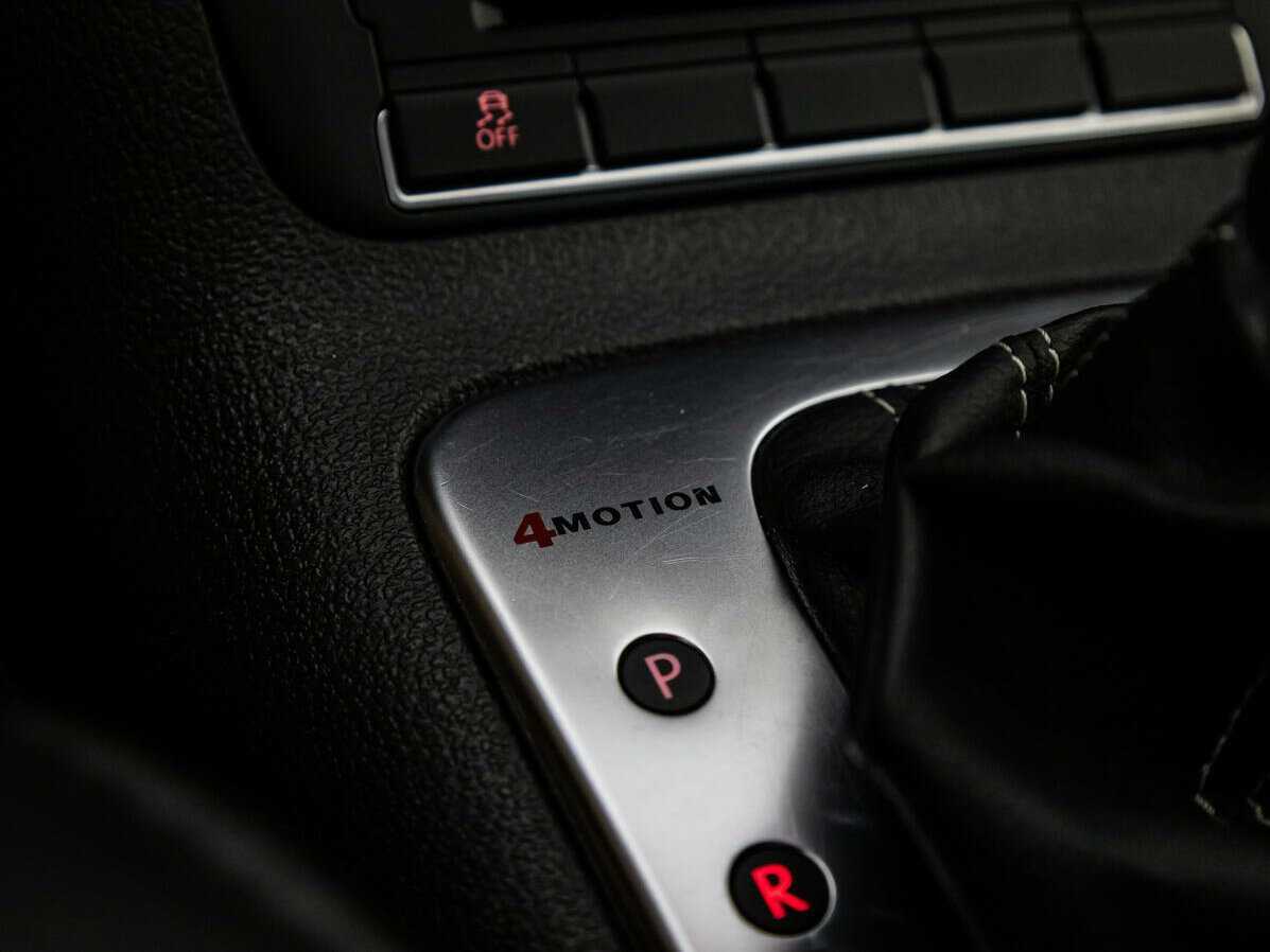 Volkswagen Tiguan, 2015 - Фото №13