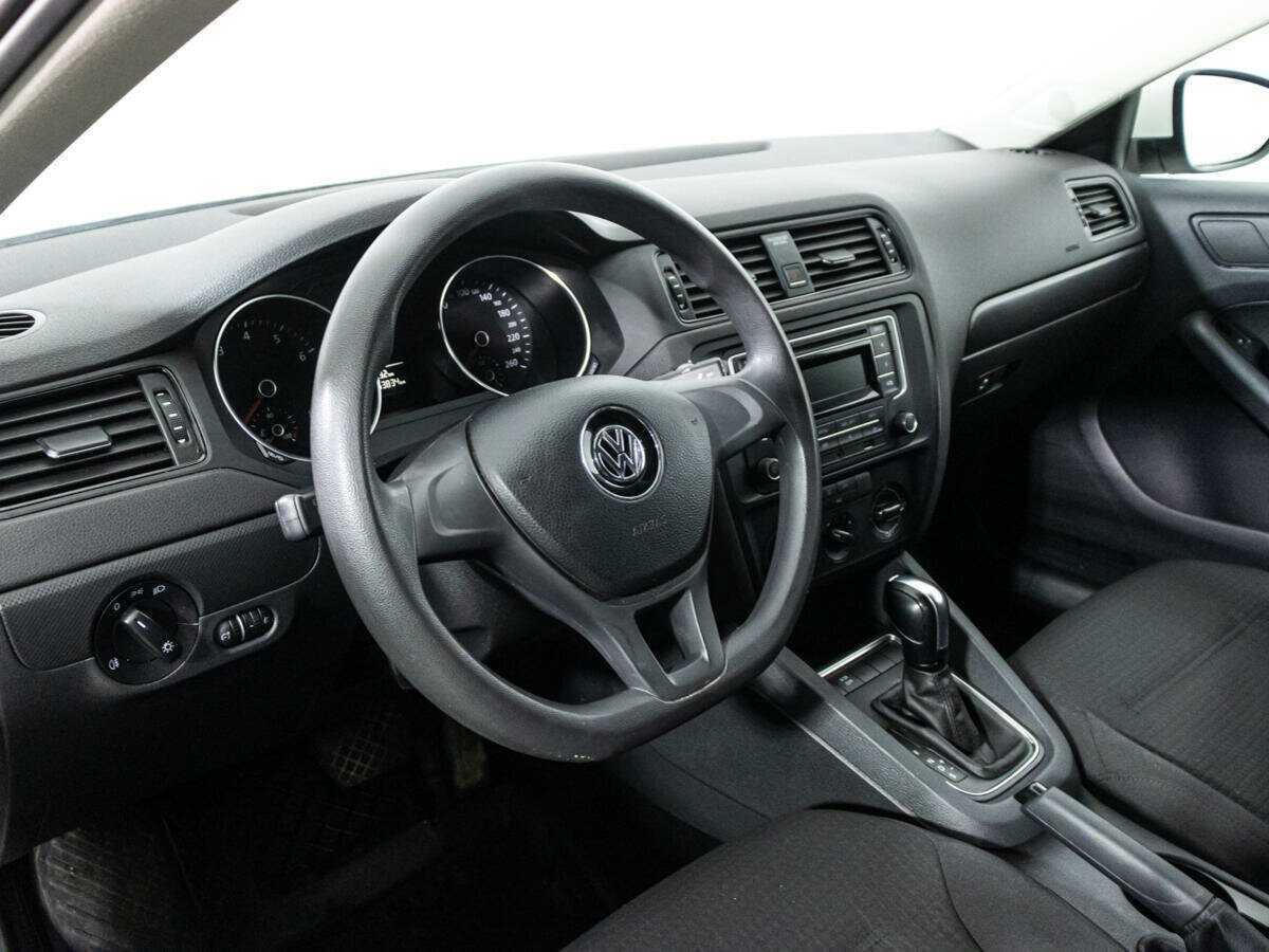 Volkswagen Jetta, 2015 - Фото №10