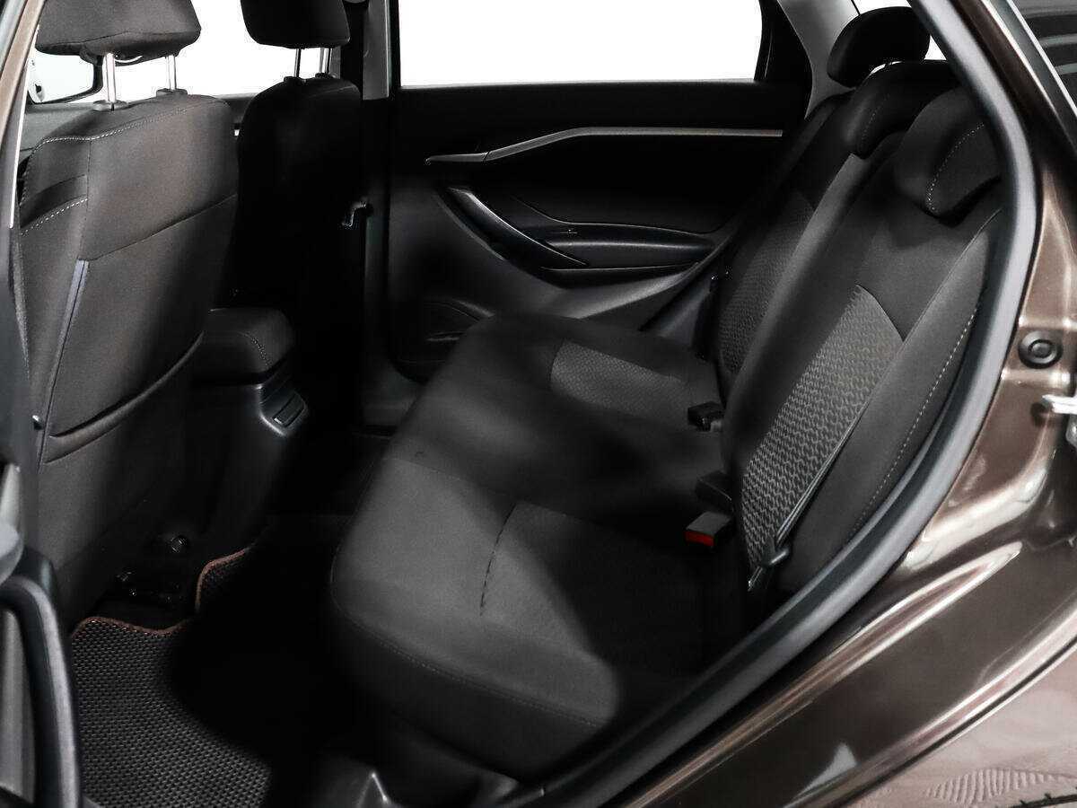 Lada (ВАЗ) Vesta SW, 2019 - Фото №9