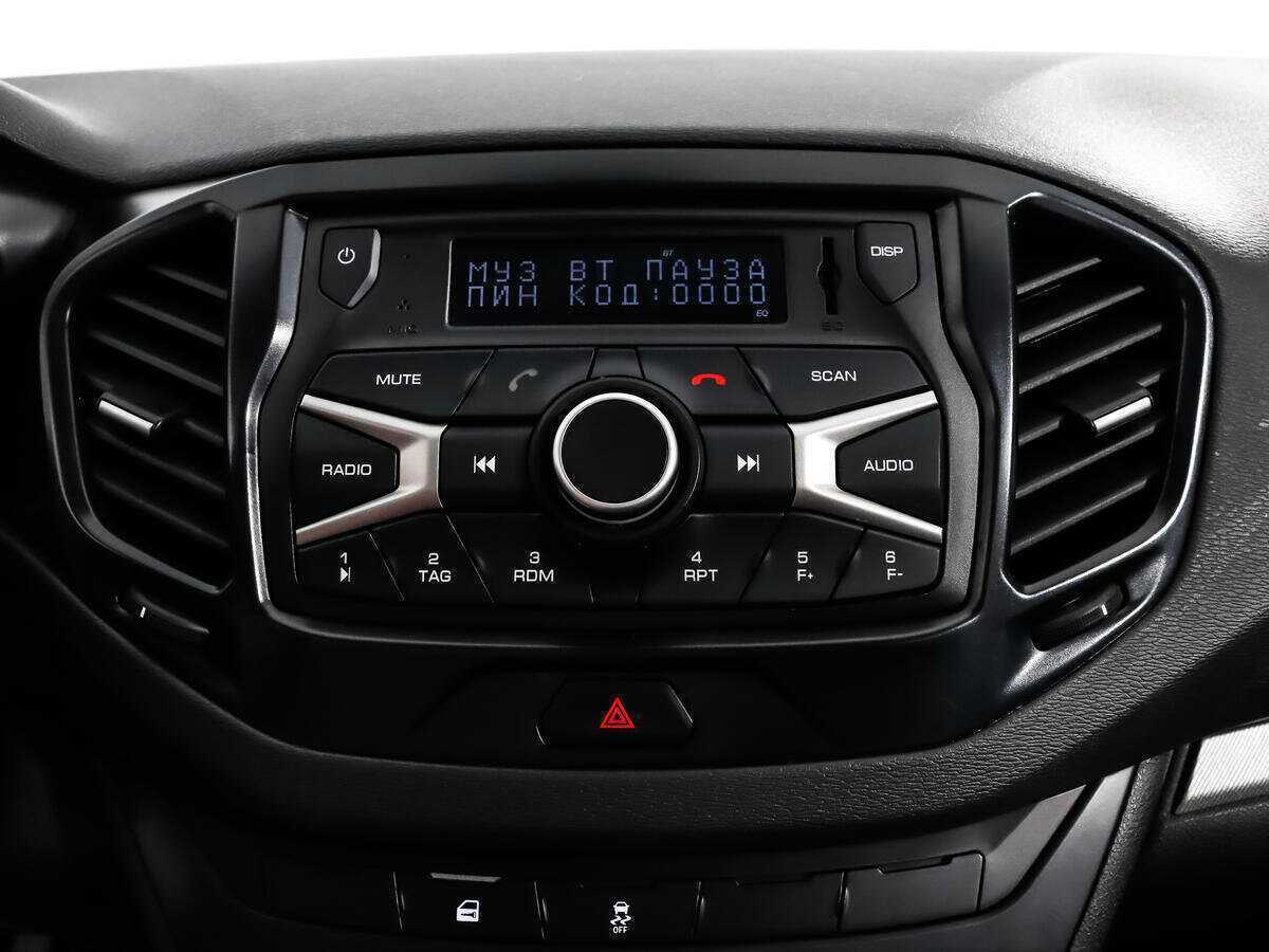 Lada (ВАЗ) Vesta SW, 2019 - Фото №12