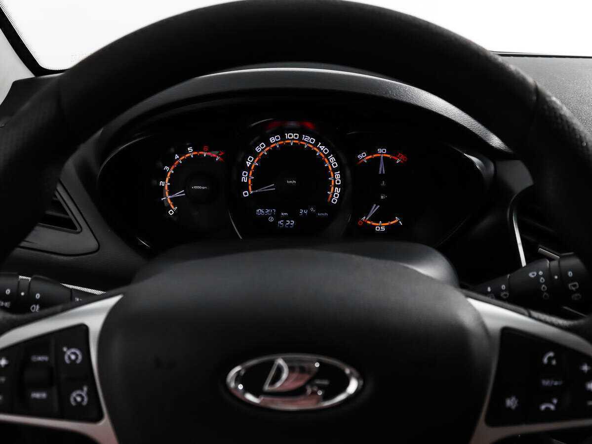 Lada (ВАЗ) Vesta SW, 2019 - Фото №14