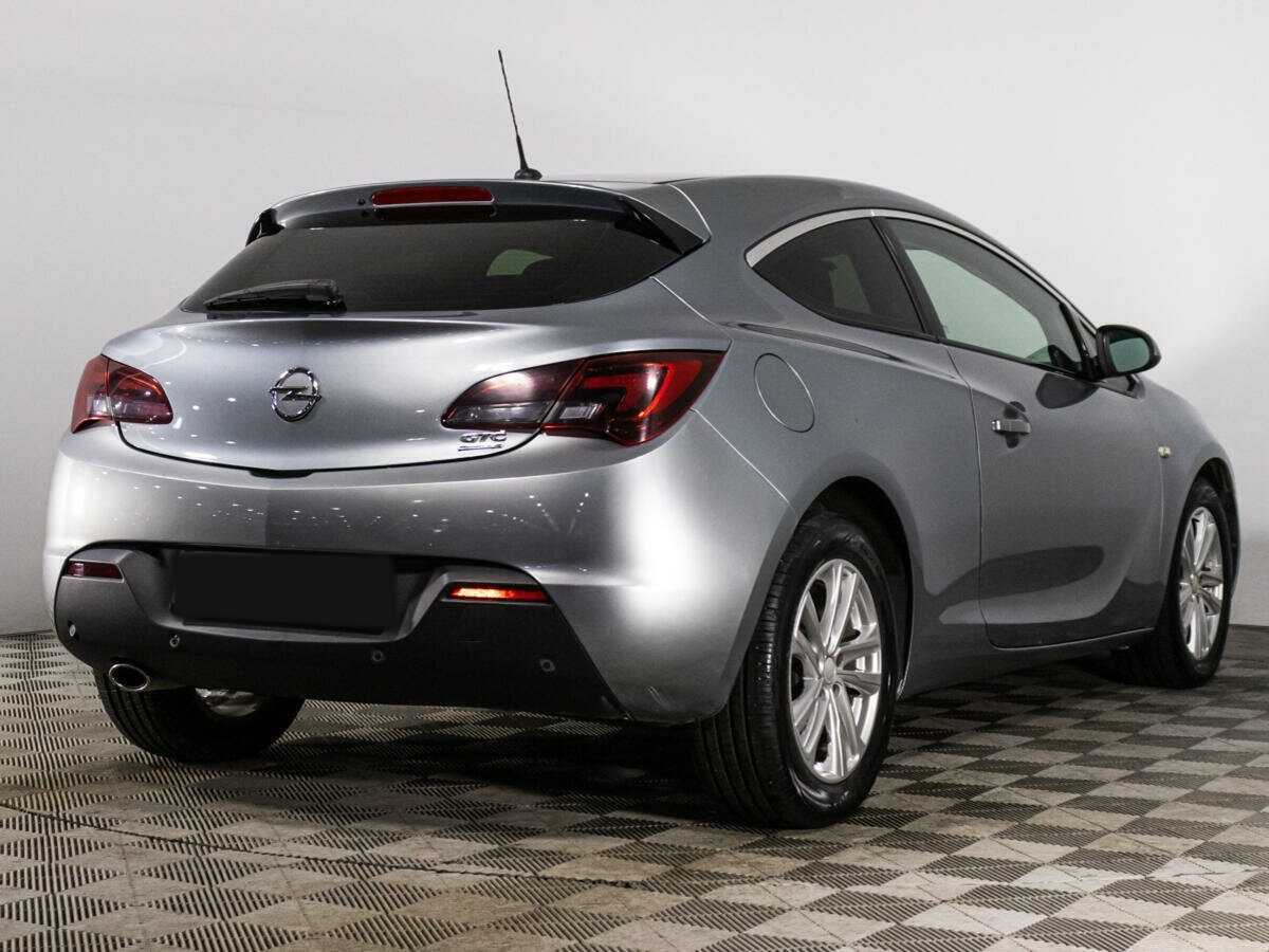 Opel Astra GTC, 2013 - Фото №4