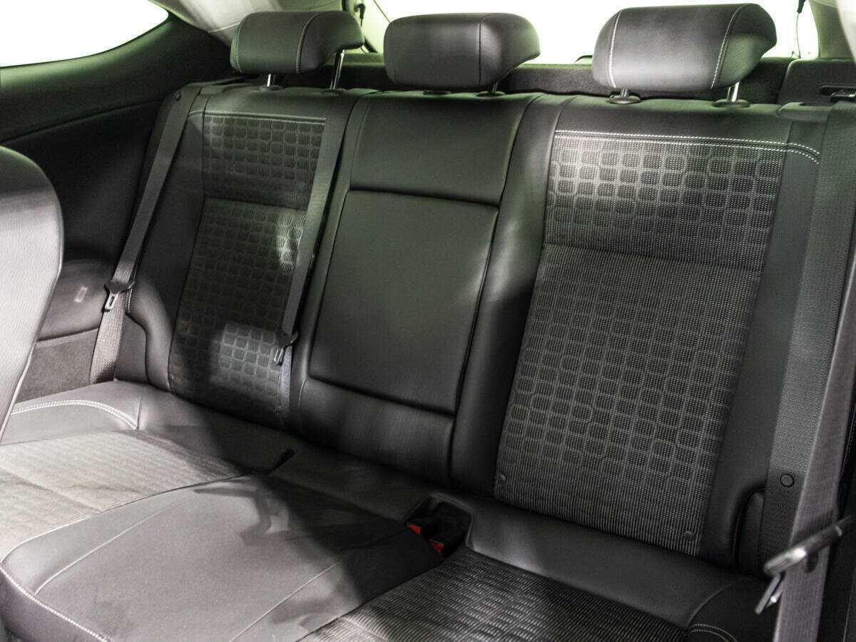 Opel Astra GTC, 2013 - Фото №9