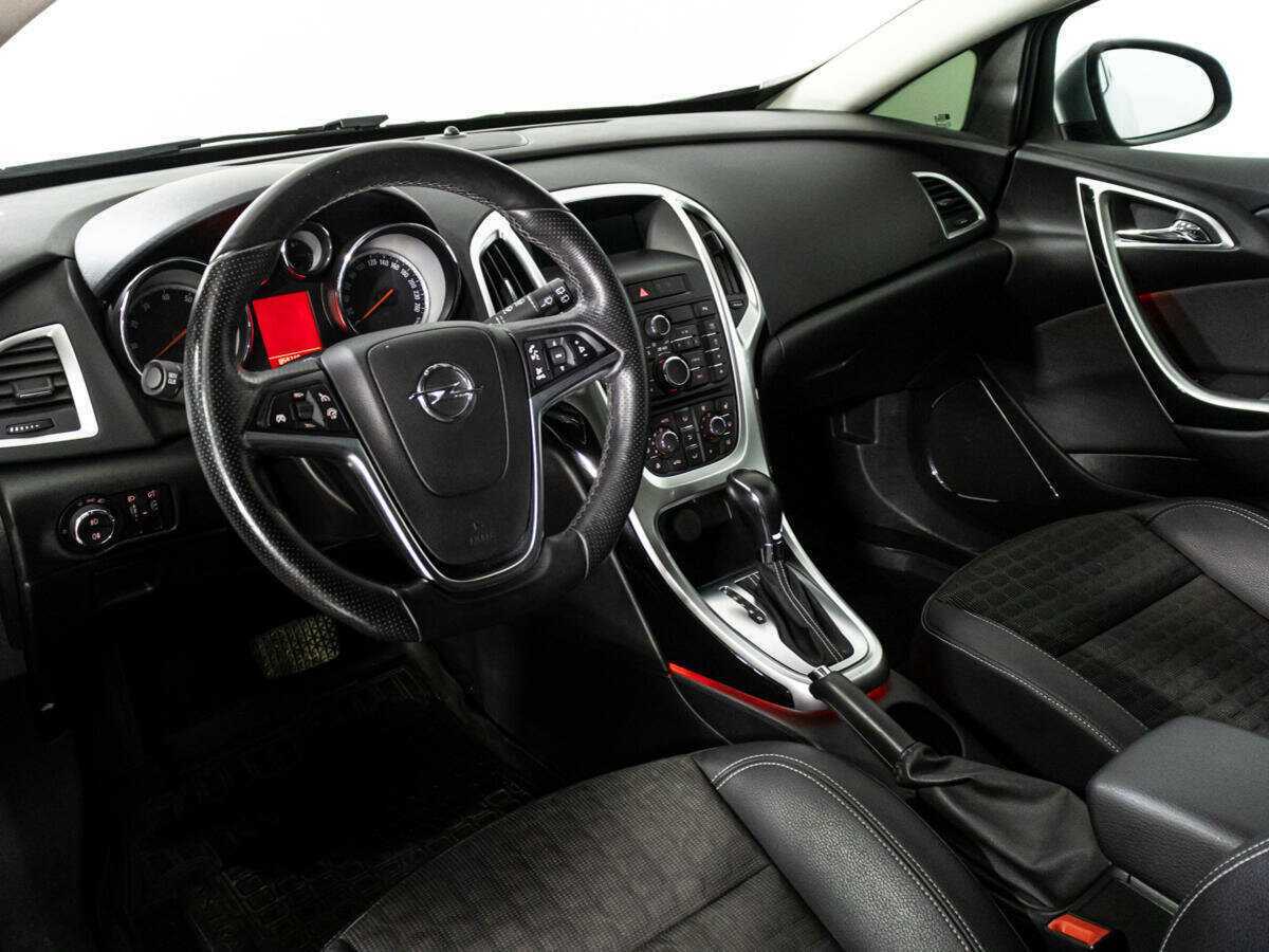 Opel Astra GTC, 2013 - Фото №10