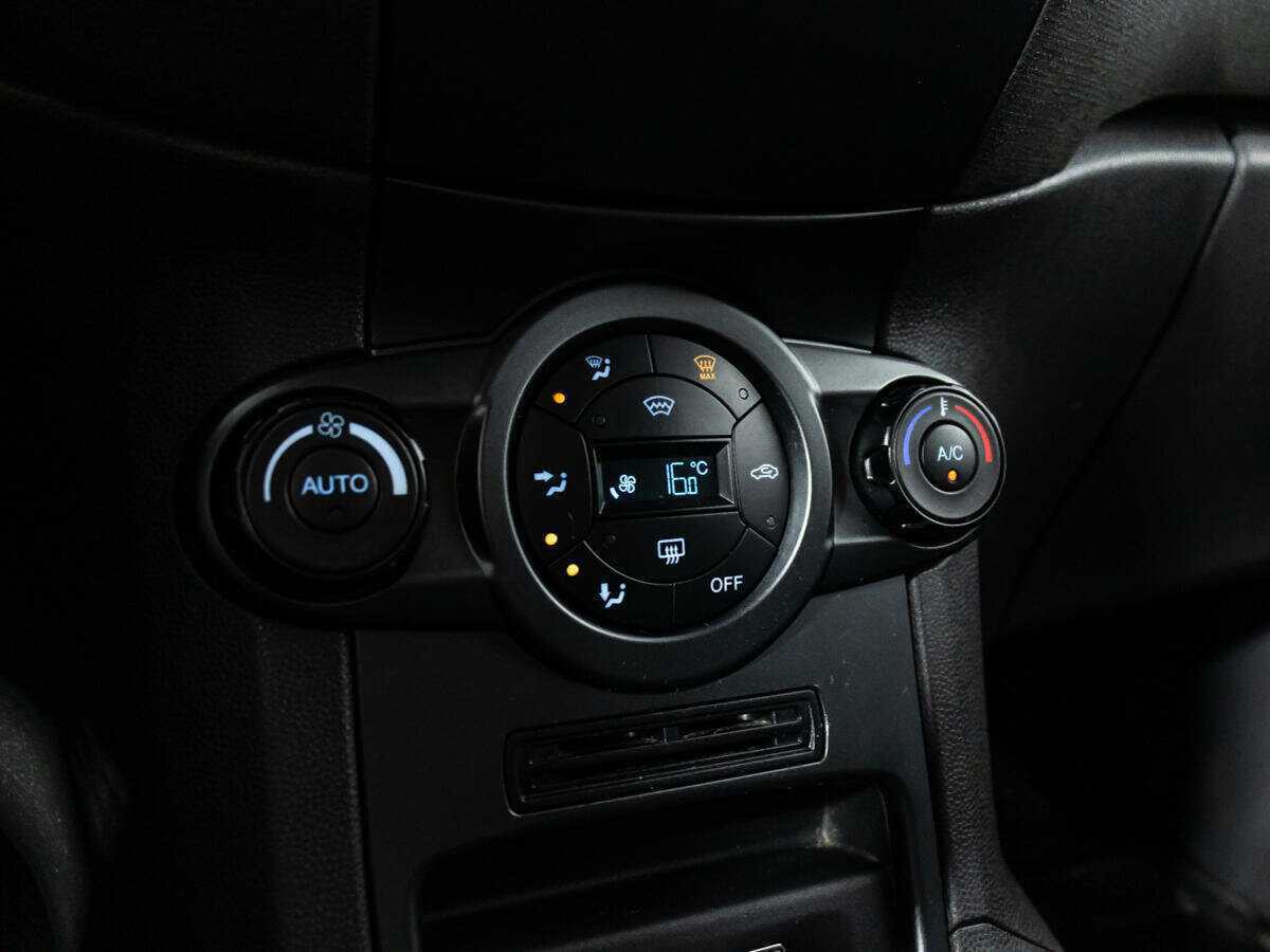 Ford Fiesta, 2016 - Фото №14