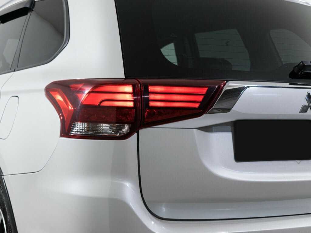 Mitsubishi Outlander, 2015 - Фото №16