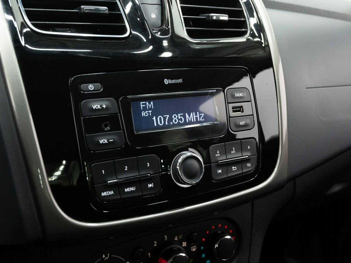 Renault Logan, 2018 - Фото №18