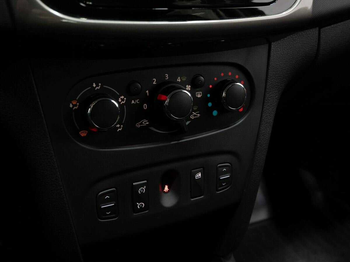 Renault Logan, 2018 - Фото №21