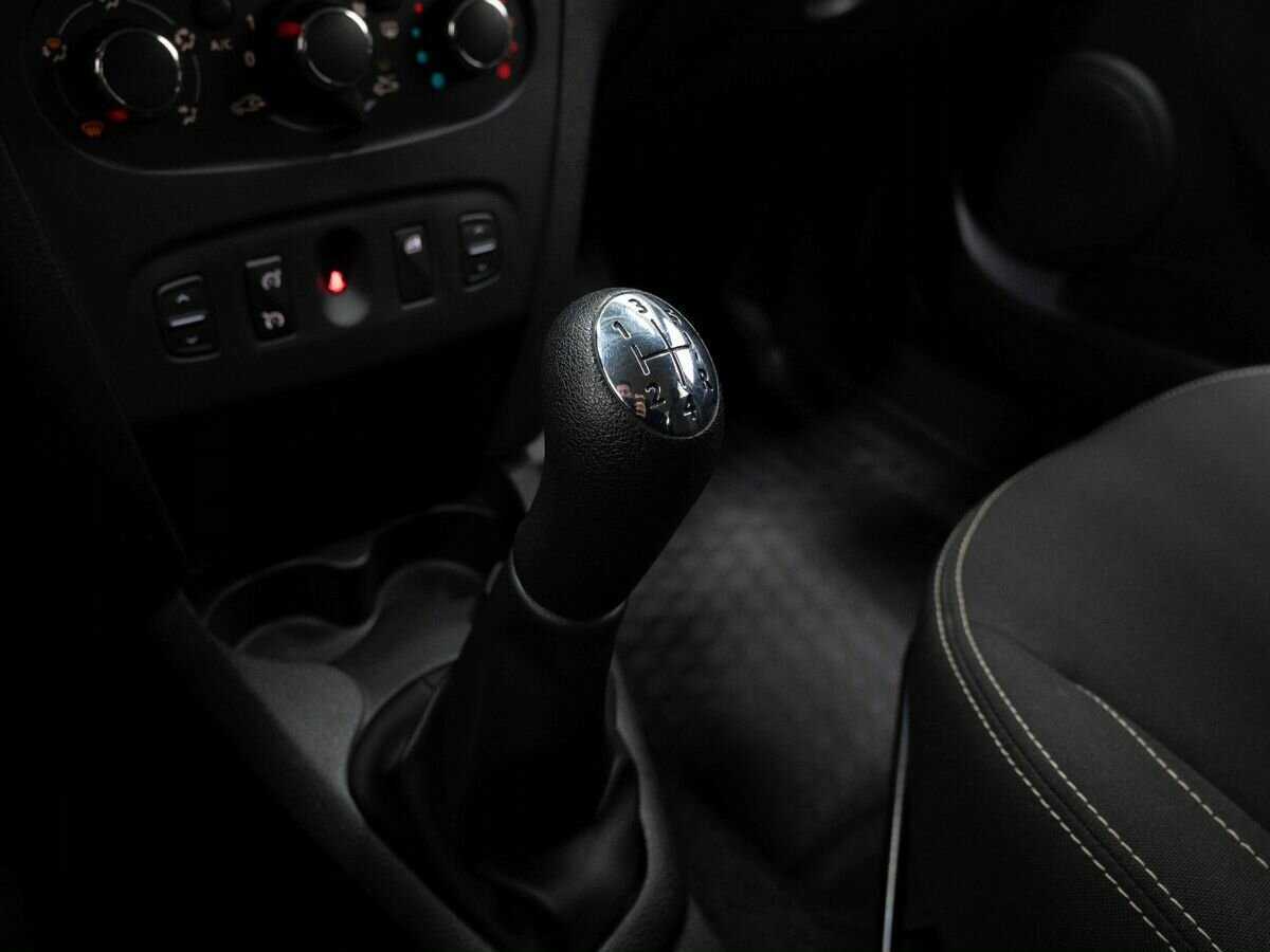 Renault Logan, 2018 - Фото №22