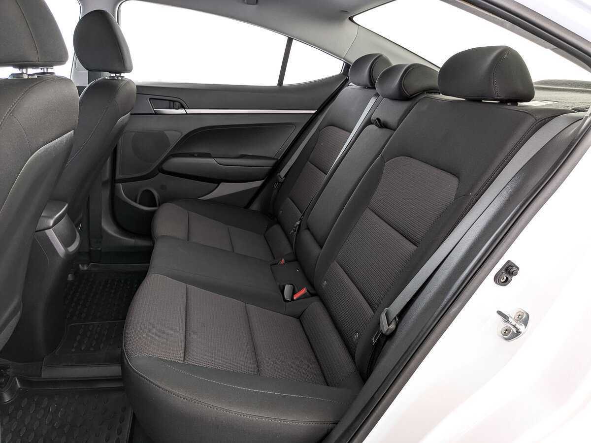 Hyundai Elantra, 2019 - Фото №17