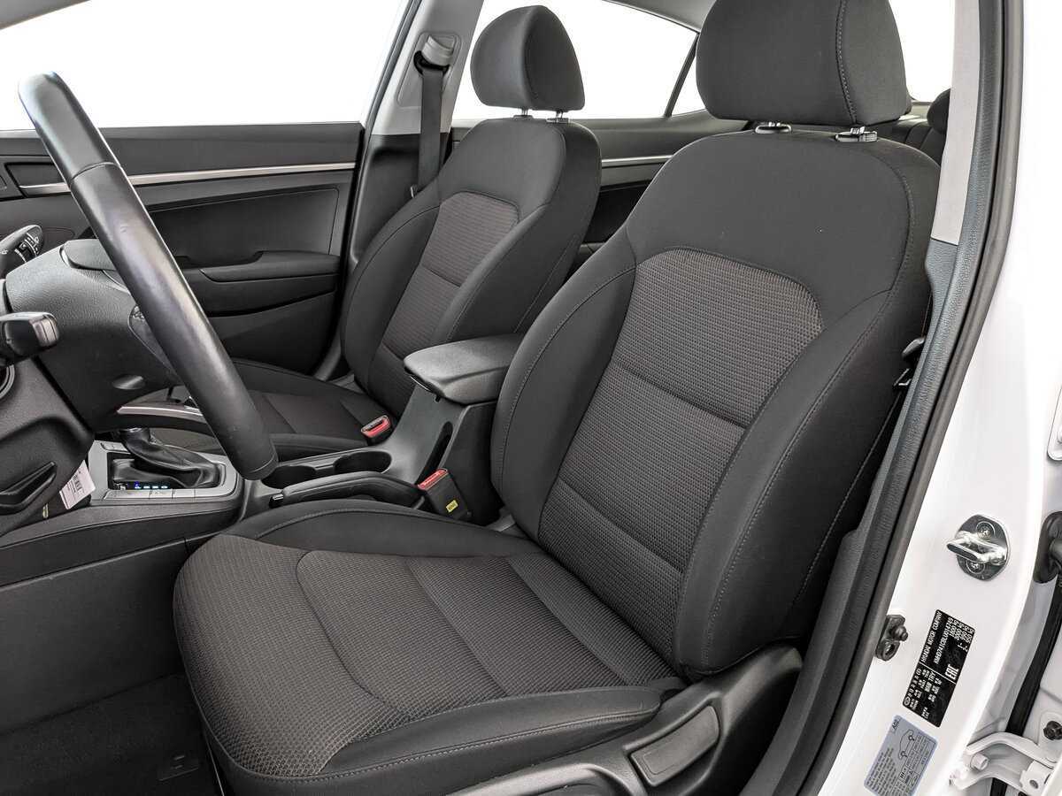 Hyundai Elantra, 2019 - Фото №19