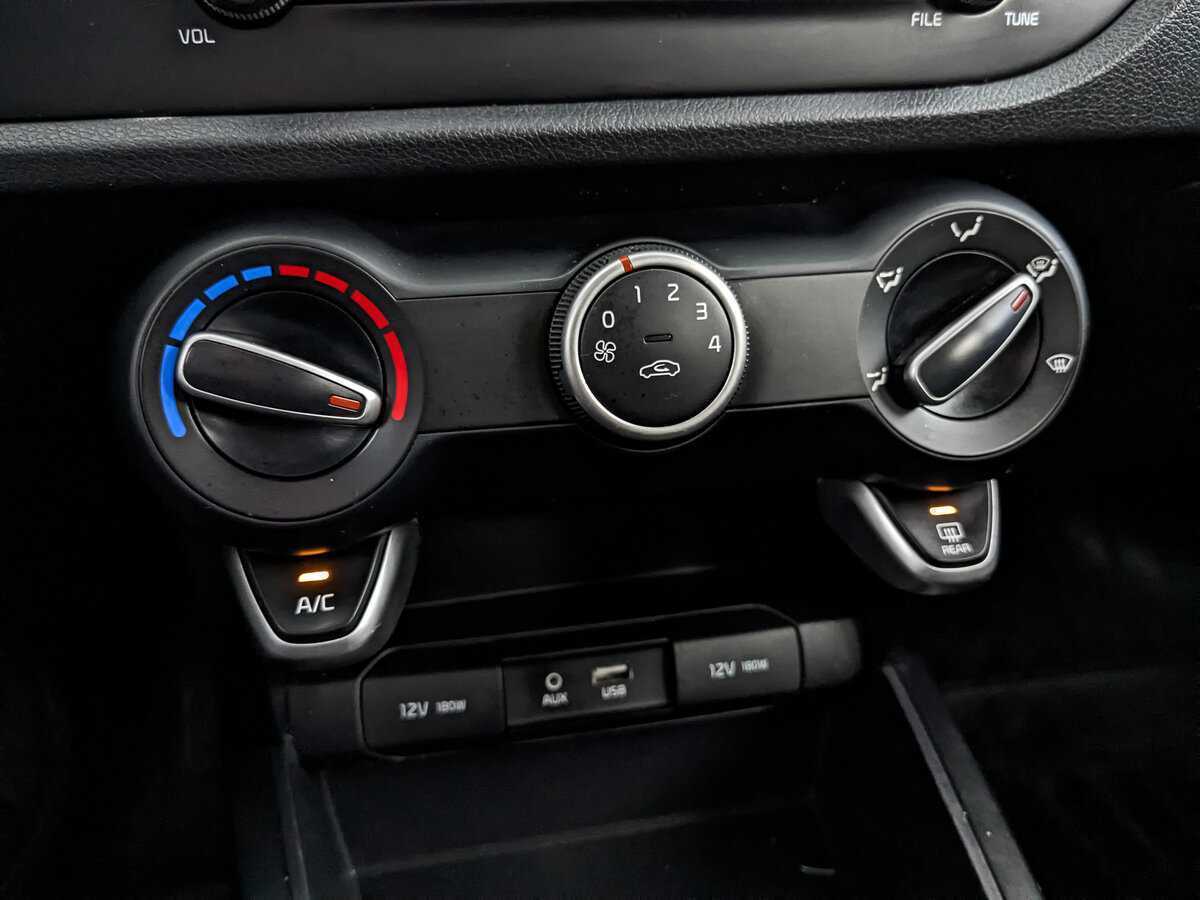 Kia Rio X-Line, 2020 - Фото №19