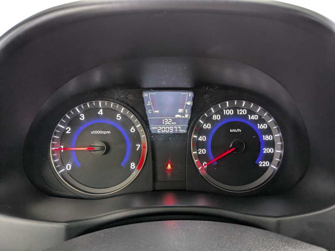 Hyundai Solaris, 2013 - Фото №13