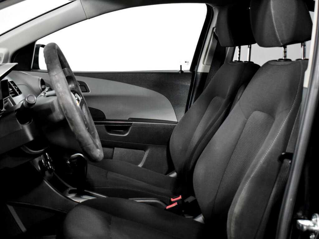 Chevrolet Aveo, 2013 - Фото №10