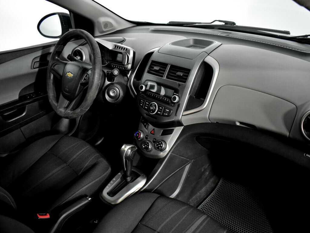 Chevrolet Aveo, 2013 - Фото №12