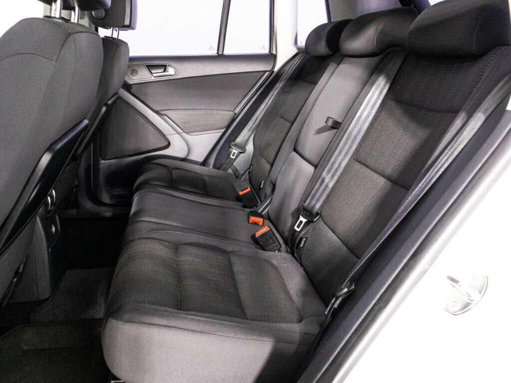 Volkswagen Tiguan, 2012 - Фото №9