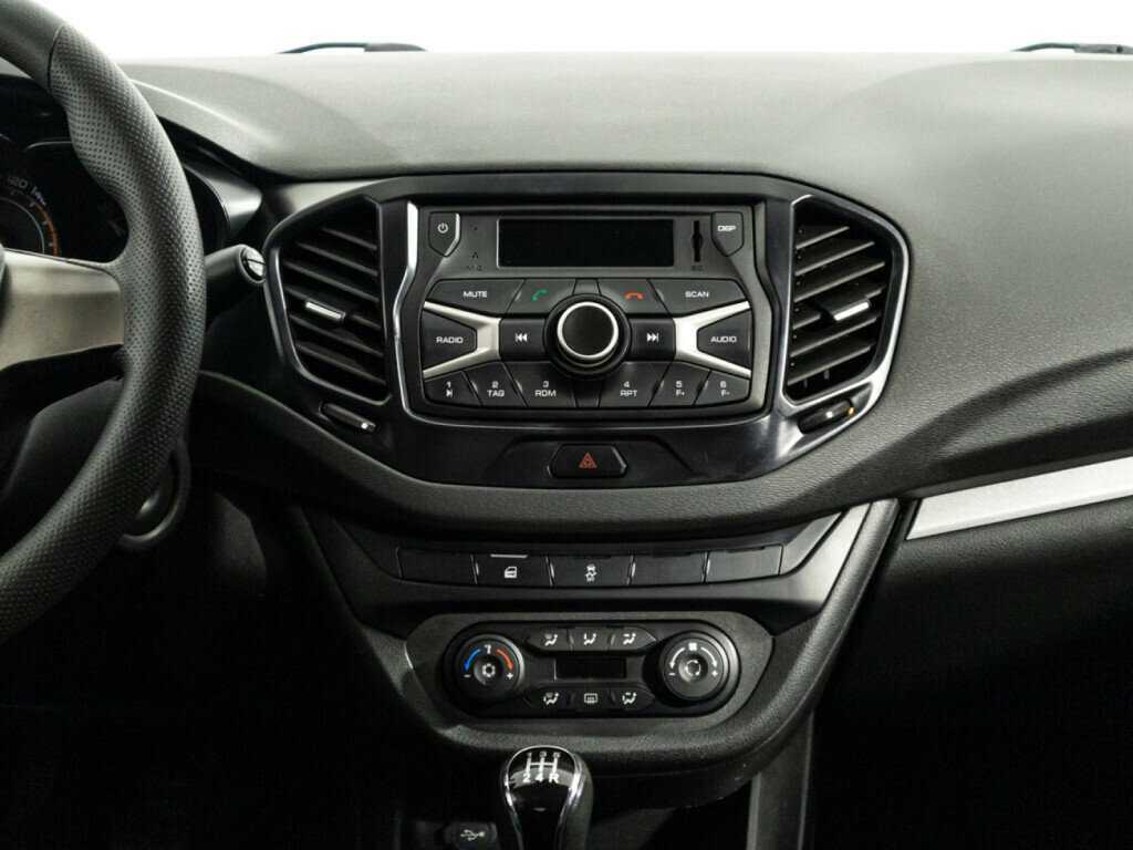 Lada (ВАЗ) Vesta, 2017 - Фото №13