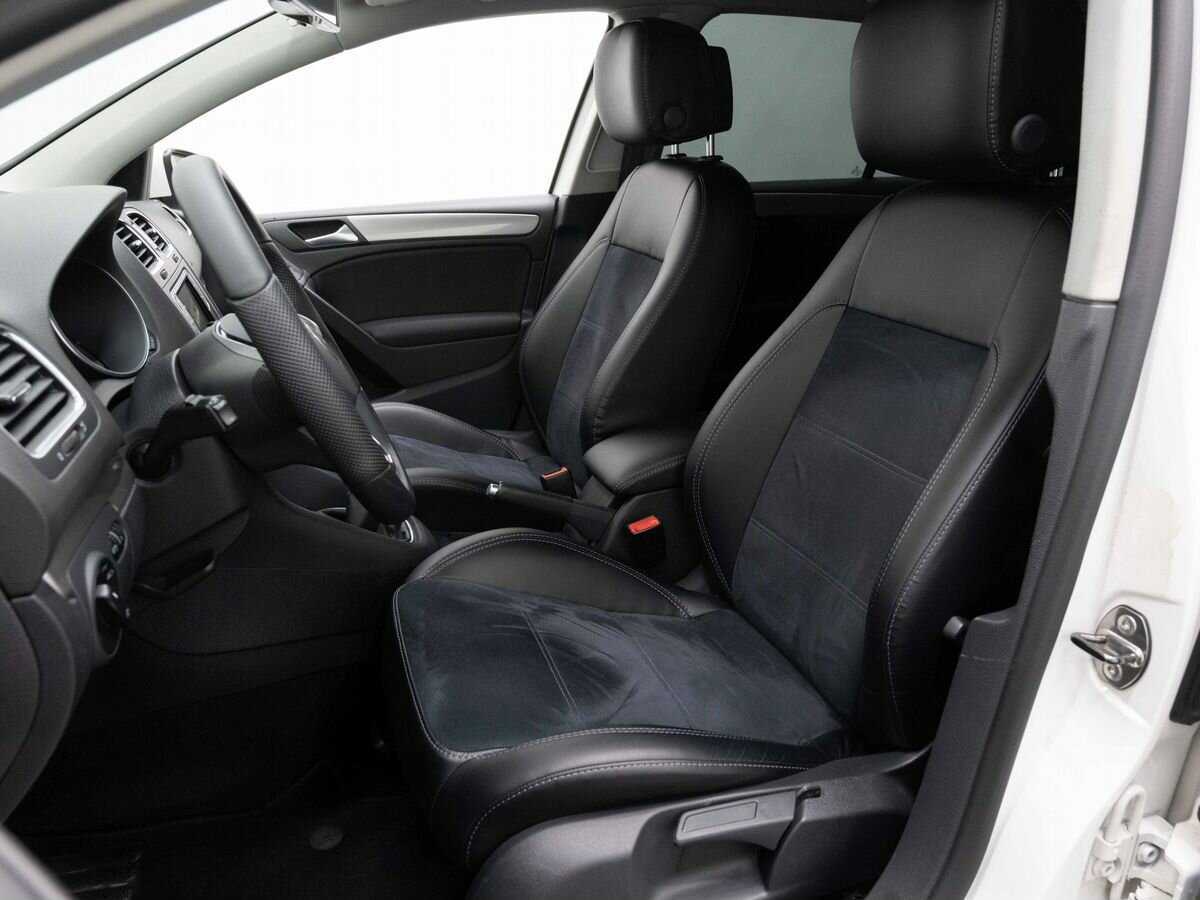 Volkswagen Golf, 2012 - Фото №7