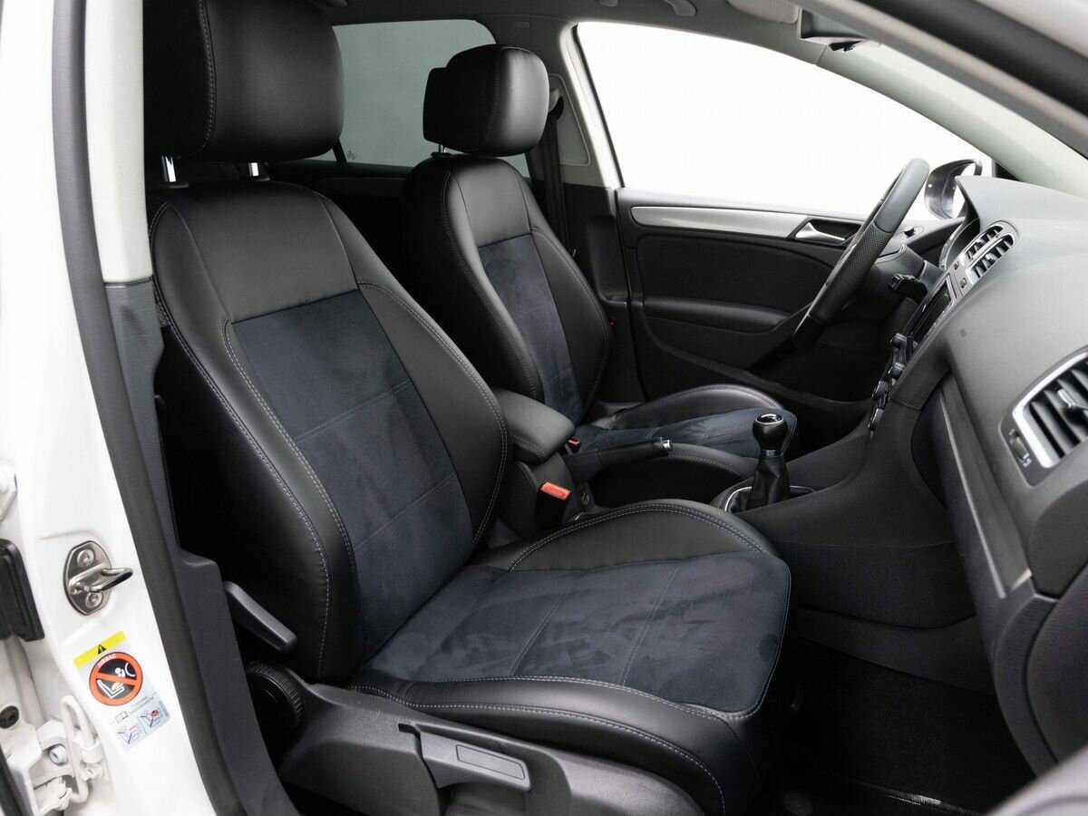 Volkswagen Golf, 2012 - Фото №11