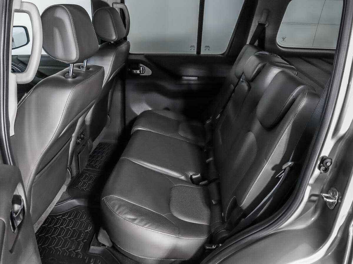 Nissan Pathfinder, 2012 - Фото №11