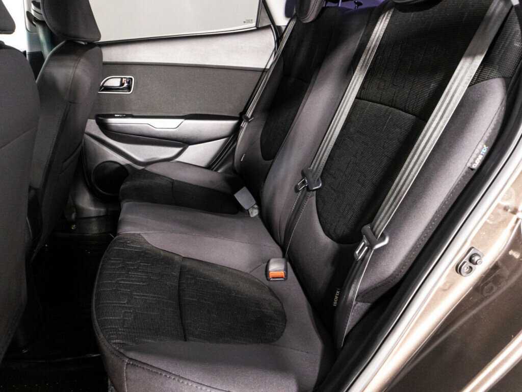 Kia Rio 6-speed, 2015 - Фото №9