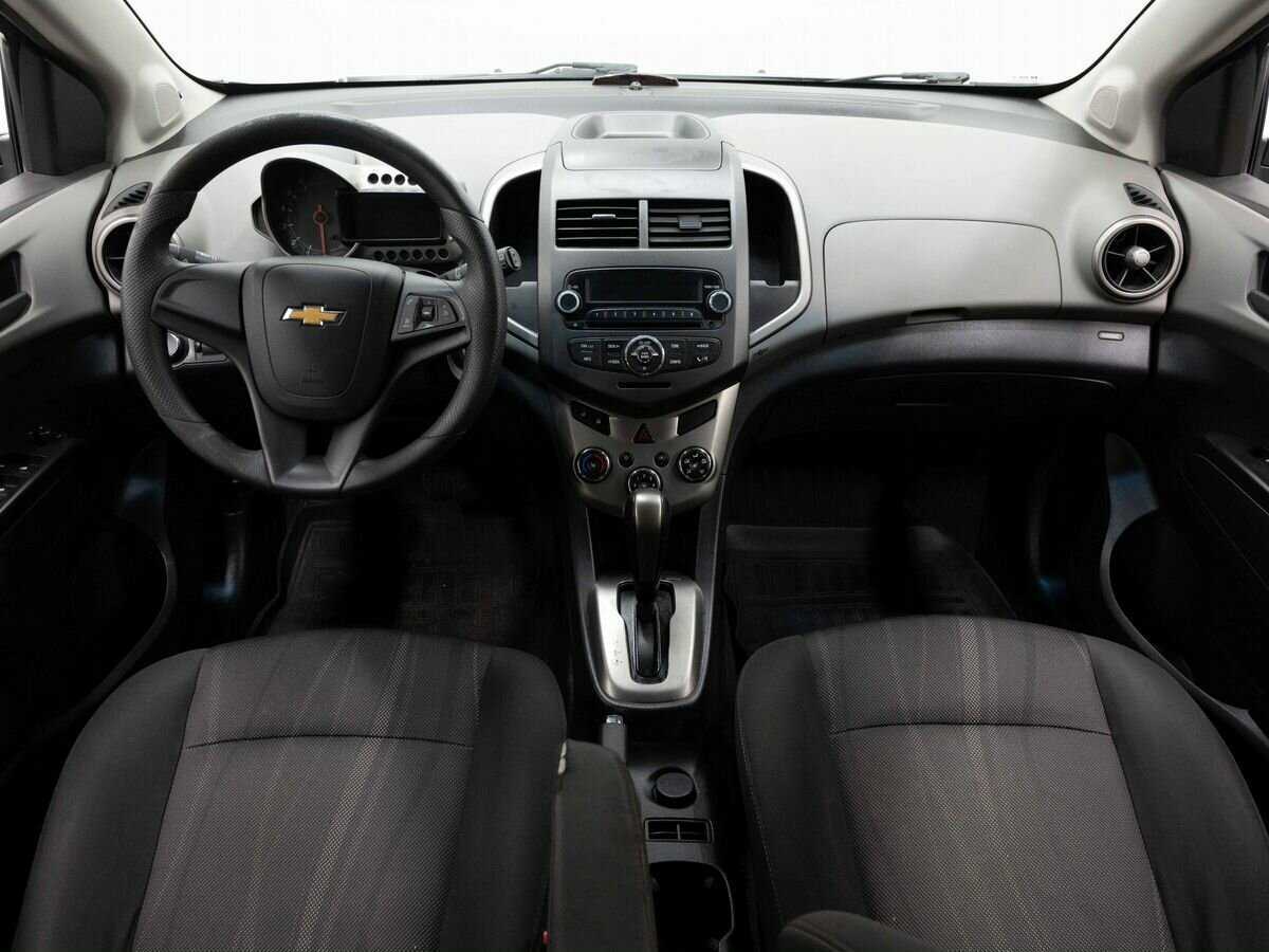 Chevrolet Aveo, 2014 - Фото №13