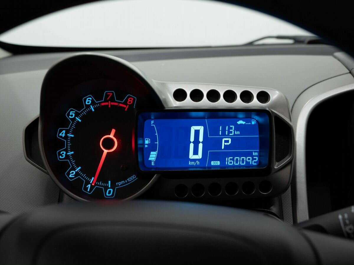 Chevrolet Aveo, 2014 - Фото №15