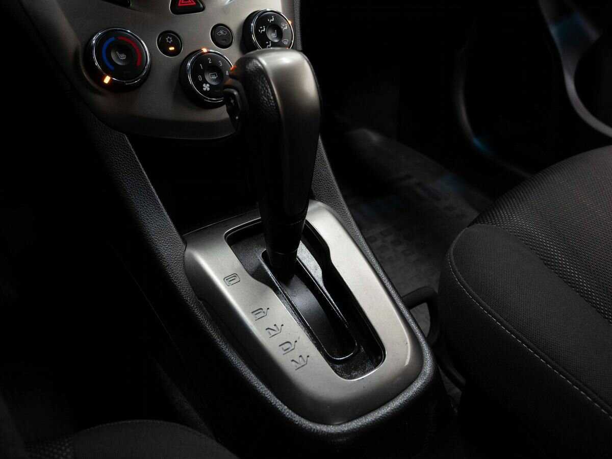 Chevrolet Aveo, 2014 - Фото №20