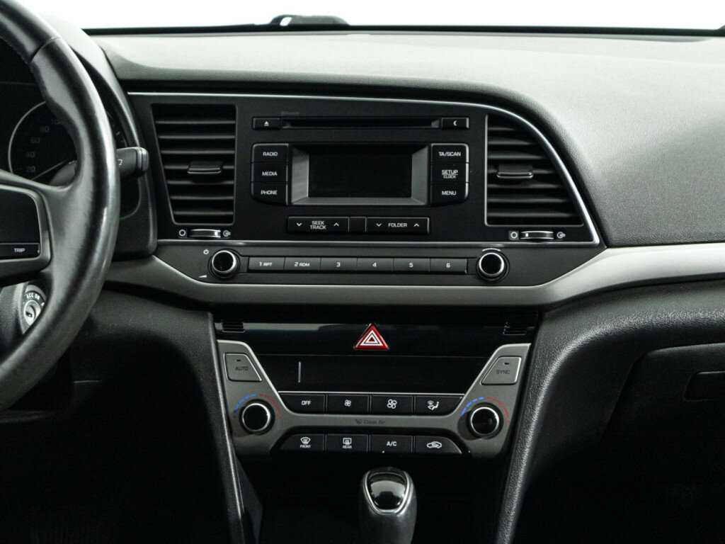 Hyundai Elantra, 2017 - Фото №13