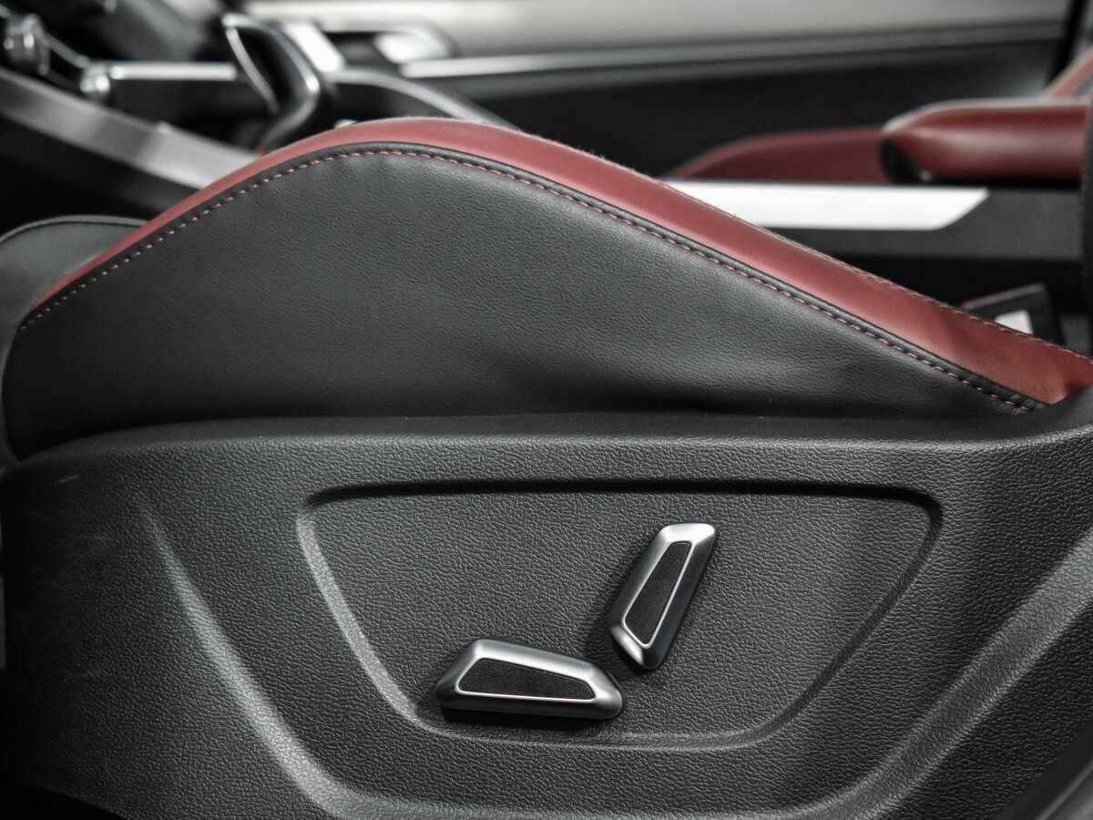 Geely Coolray, 2021 - Фото №10